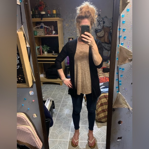 🎈24/7🎈BUY 1 GET 1 FREE ALL LISTINGS🎈Sparkly Flowy Top Sz M - Picture 12 of 16